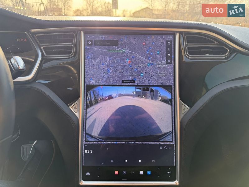 Лифтбек Tesla Model S 2013 в Львове