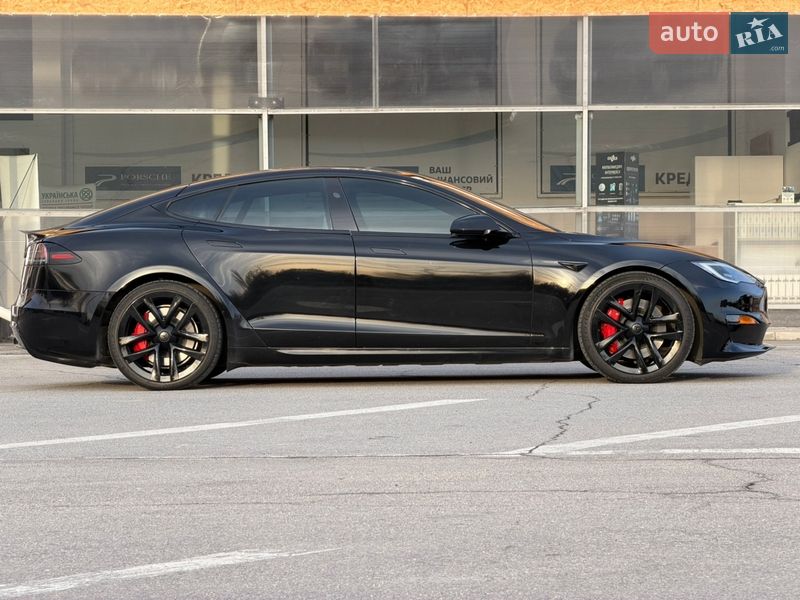 Ліфтбек Tesla Model S 2024 в Запоріжжі