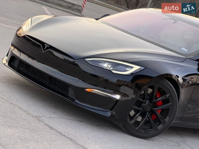 Ліфтбек Tesla Model S 2024 в Запоріжжі