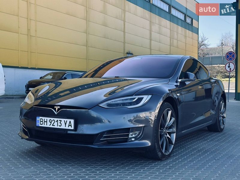 Лифтбек Tesla Model S 2020 в Одессе