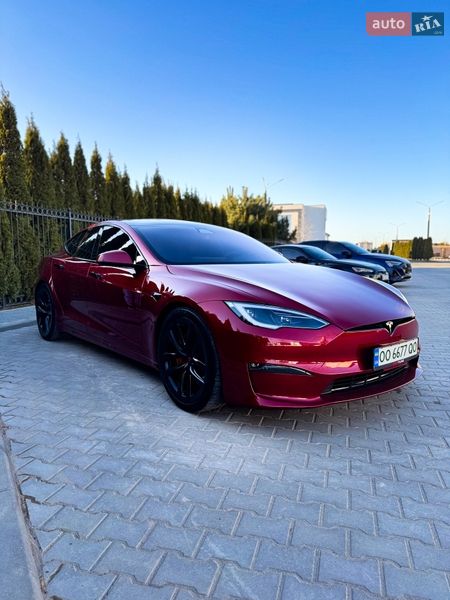 Лифтбек Tesla Model S 2024 в Одессе