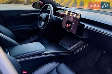 Лифтбек Tesla Model S 2024 в Одессе