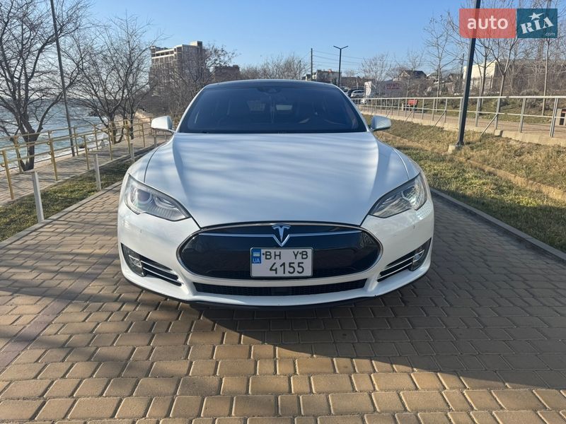 Ліфтбек Tesla Model S 2015 в Чорноморську фото 8 Ліфтбек Tesla Model S 2015 в Чорноморську
