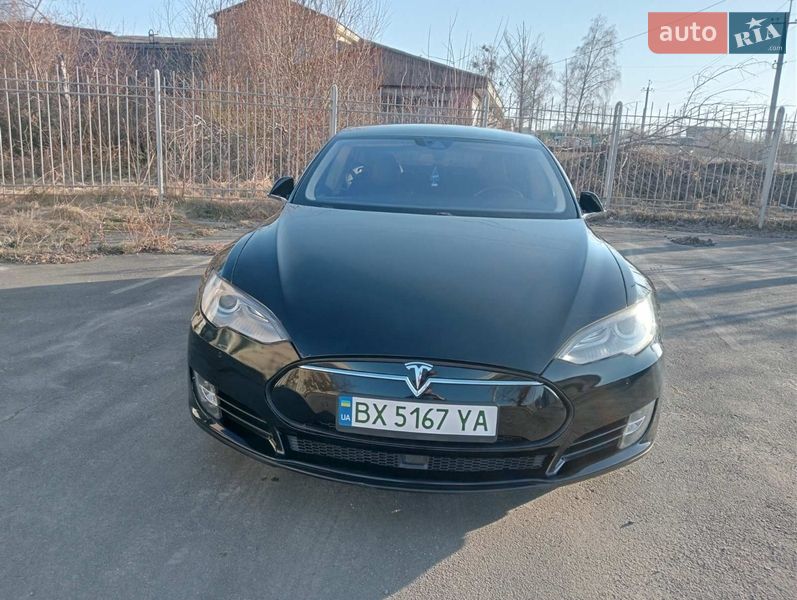 Ліфтбек Tesla Model S 2014 в Шепетівці