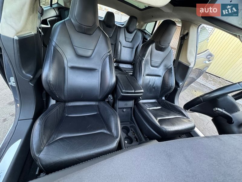 Лифтбек Tesla Model S 2014 в Софиевской Борщаговке фото 28 Лифтбек Tesla Model S 2014 в Софиевской Борщаговке