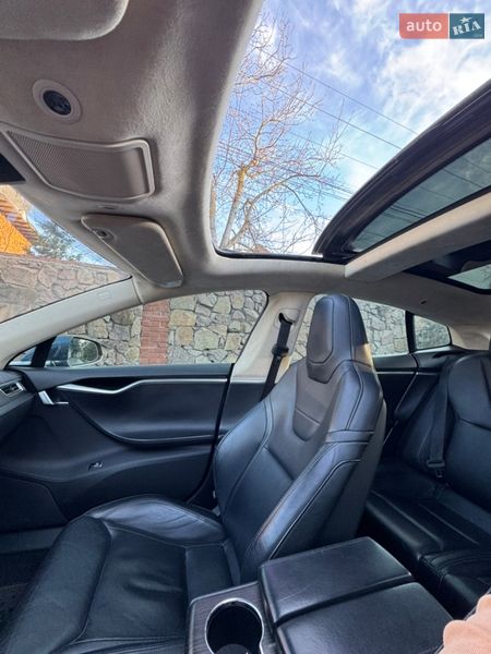 Лифтбек Tesla Model S 2014 в Софиевской Борщаговке фото 24 Лифтбек Tesla Model S 2014 в Софиевской Борщаговке