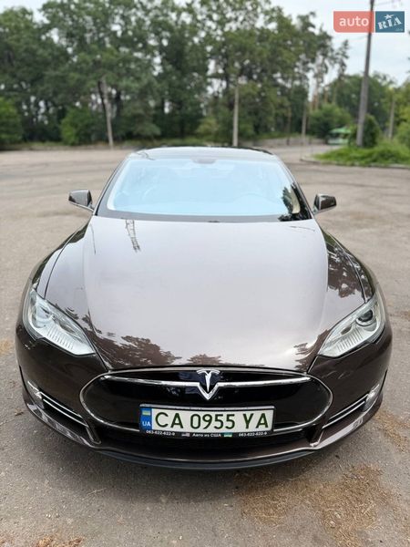 Лифтбек Tesla Model S 2012 в Черкассах