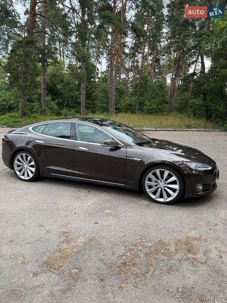 Лифтбек Tesla Model S 2012 в Черкассах