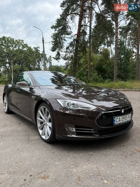 Ліфтбек Tesla Model S 2012 в Черкасах