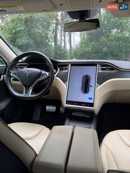 Ліфтбек Tesla Model S 2012 в Черкасах