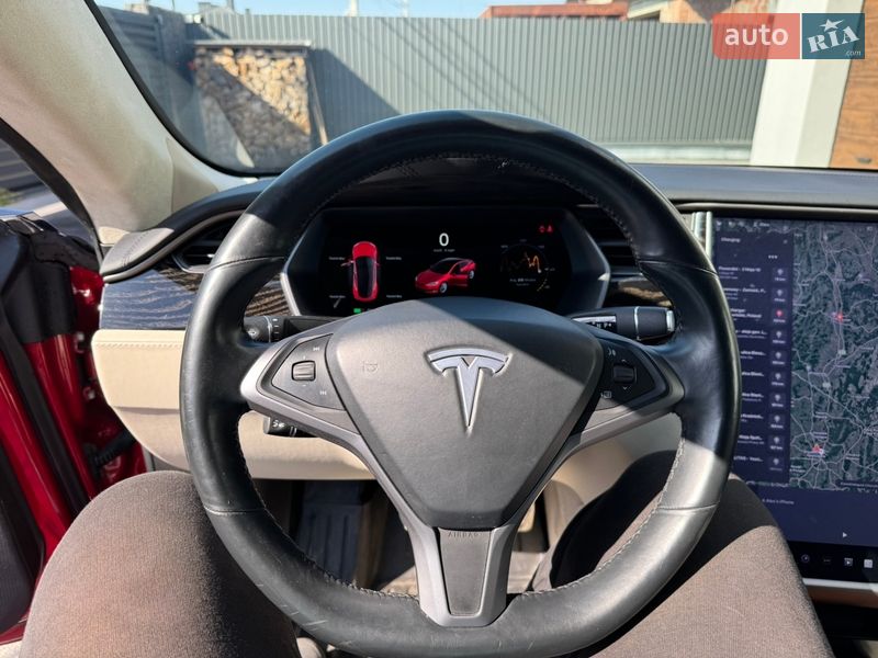 Лифтбек Tesla Model S 2019 в Львове