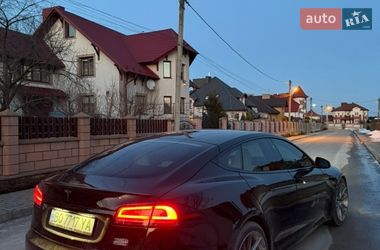 Лифтбек Tesla Model S 2022 в Тернополе