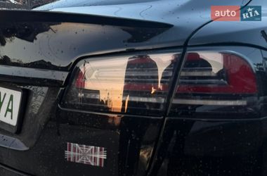 Лифтбек Tesla Model S 2022 в Тернополе