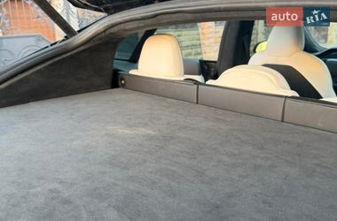 Лифтбек Tesla Model S 2022 в Тернополе