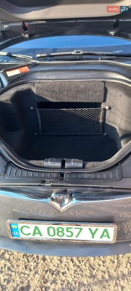 Лифтбек Tesla Model S 2014 в Умани