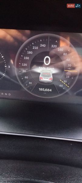 Лифтбек Tesla Model S 2014 в Умани