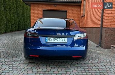 Ліфтбек Tesla Model S 2016 в Рівному