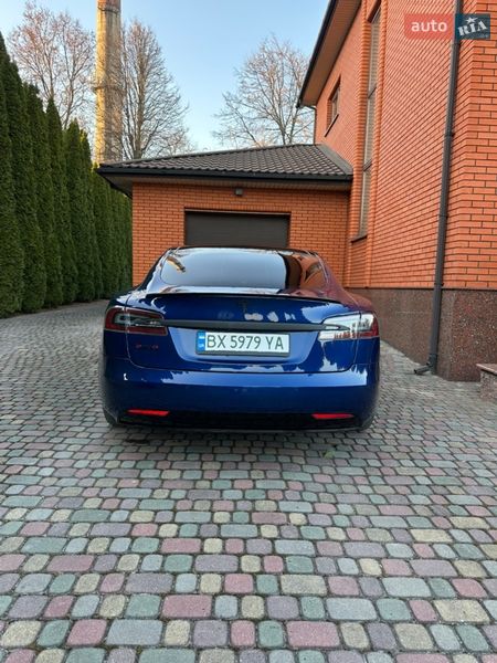 Ліфтбек Tesla Model S 2016 в Рівному