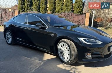 Лифтбек Tesla Model S 2018 в Тернополе