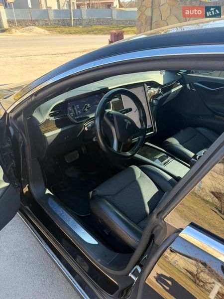 Лифтбек Tesla Model S 2018 в Тернополе