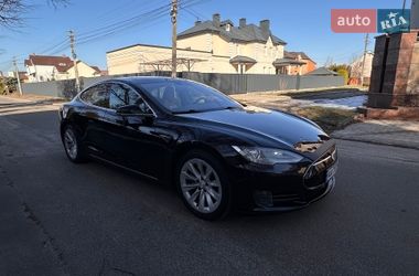 Лифтбек Tesla Model S 2015 в Киеве