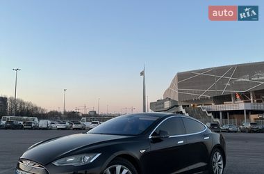 Лифтбек Tesla Model S 2014 в Львове