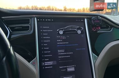 Лифтбек Tesla Model S 2014 в Львове