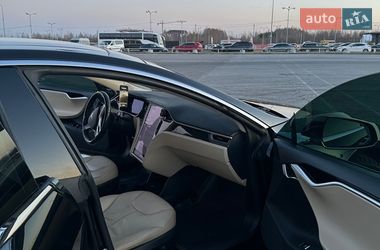 Лифтбек Tesla Model S 2014 в Львове