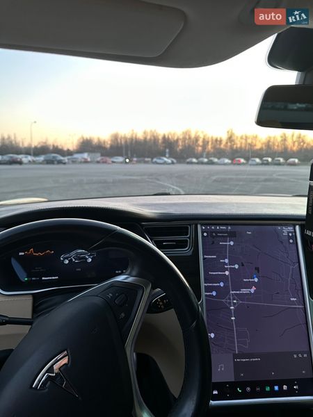 Лифтбек Tesla Model S 2014 в Львове