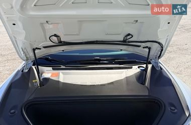 Лифтбек Tesla Model S 2018 в Киеве