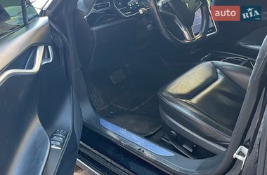 Лифтбек Tesla Model S 2016 в Киеве