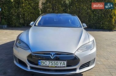 Лифтбек Tesla Model S 2015 в Судовой Вишне