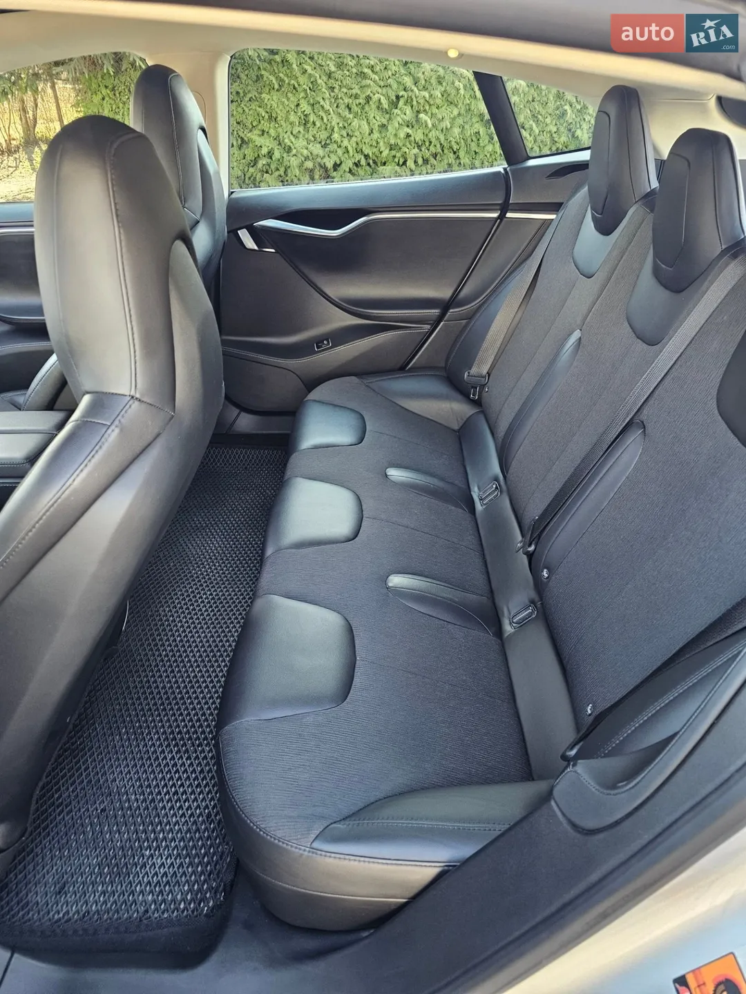 2015 Tesla Model S - мініатюра 11