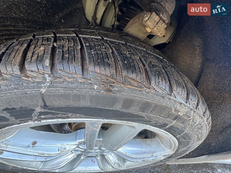 Ліфтбек Tesla Model S 2014 в Прилуках