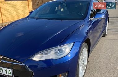 Ліфтбек Tesla Model S 2015 в Хмельницькому