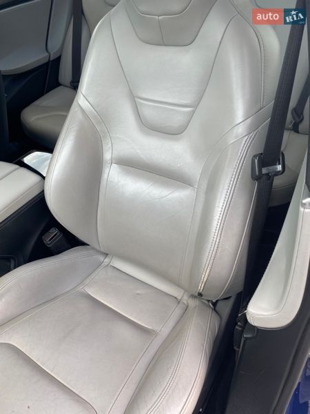 Ліфтбек Tesla Model S 2015 в Хмельницькому