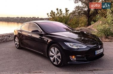 tesla model-s 2020 в Кропивницький (Кіровоград) від професійного продавця Юрий