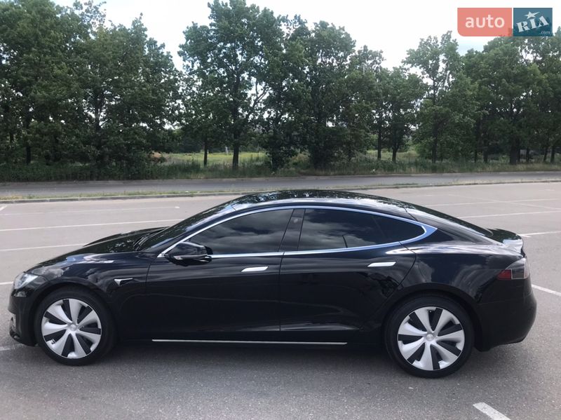 Ліфтбек Tesla Model S 2020 в Кропивницькому