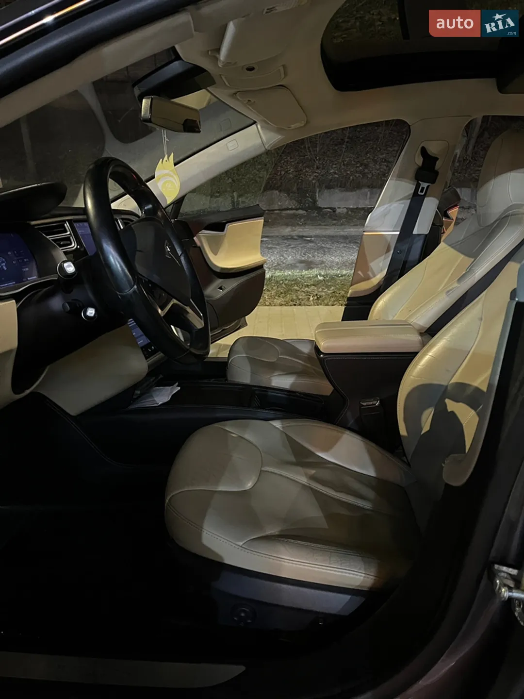 2015 Tesla Model S - мініатюра 14