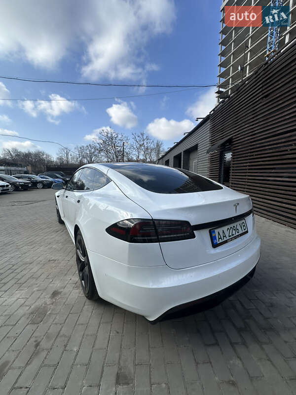 Ліфтбек Tesla Model S 2022 в Києві