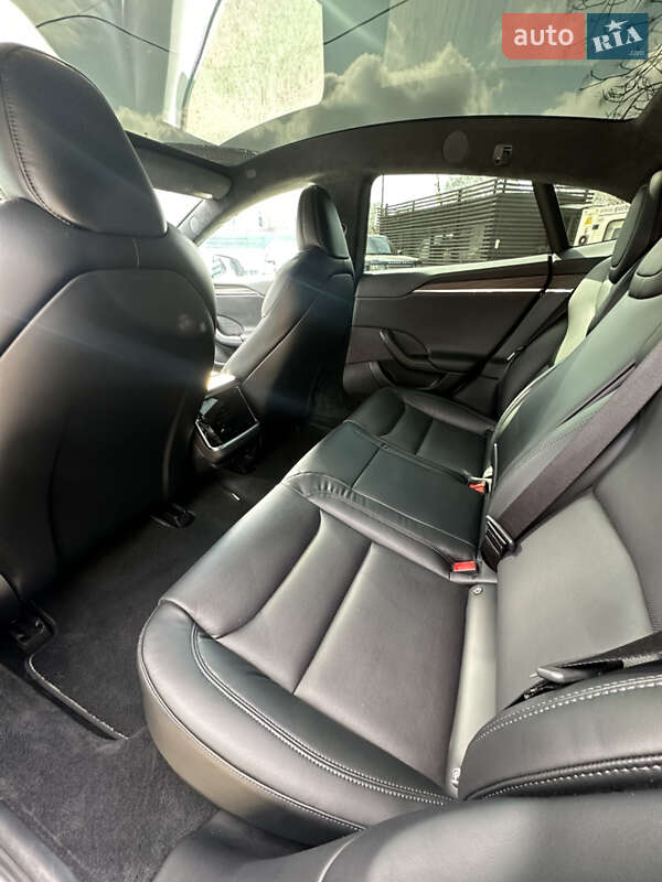 Ліфтбек Tesla Model S 2022 в Києві