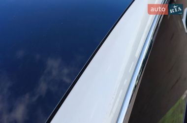 Лифтбек Tesla Model S 2017 в Киеве