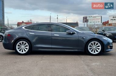 Лифтбек Tesla Model S 2017 в Киеве