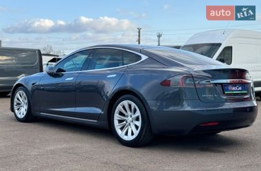 Лифтбек Tesla Model S 2017 в Киеве
