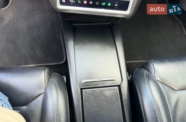 Лифтбек Tesla Model S 2017 в Киеве