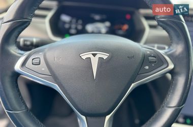 Лифтбек Tesla Model S 2017 в Киеве