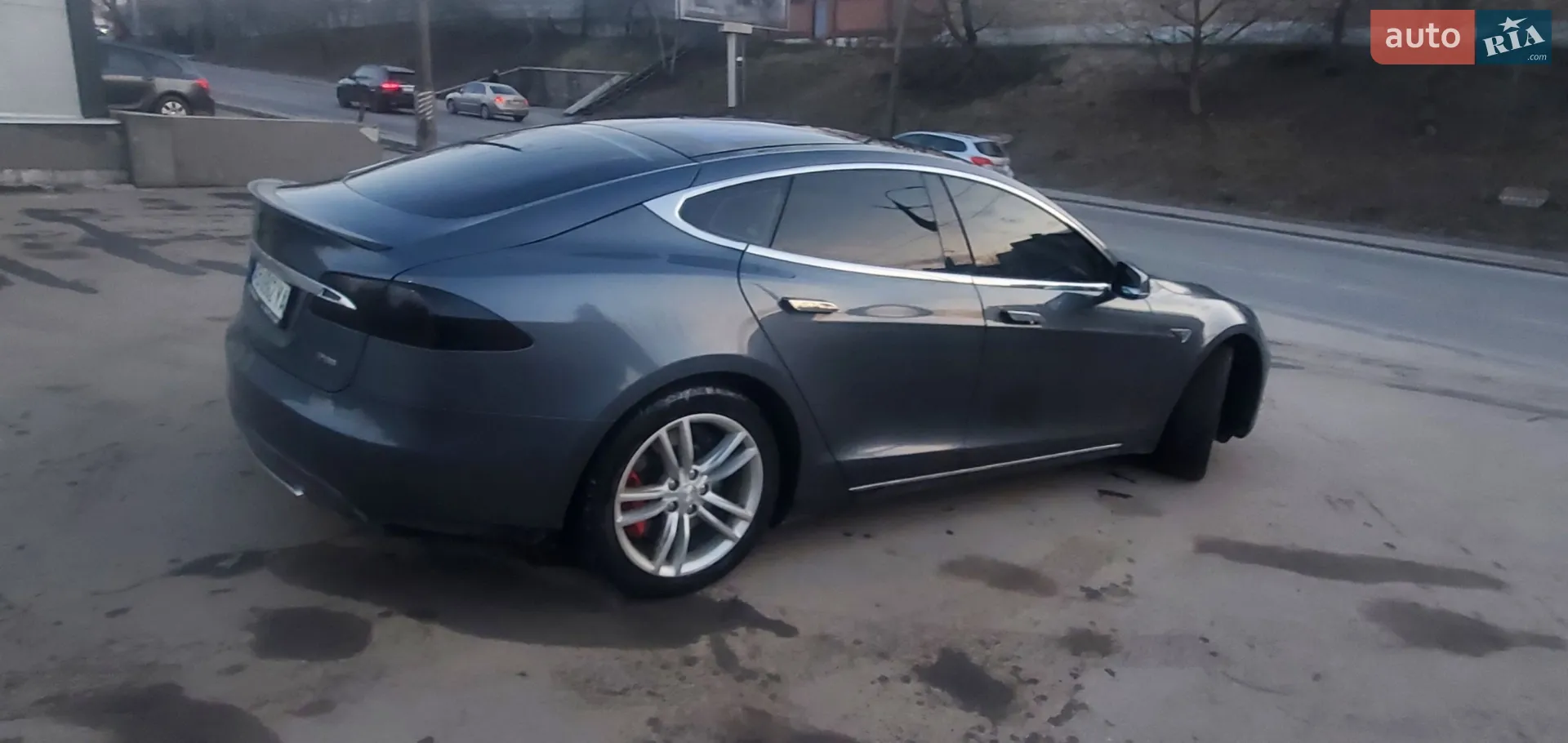 2014 Tesla Model S - мініатюра 3