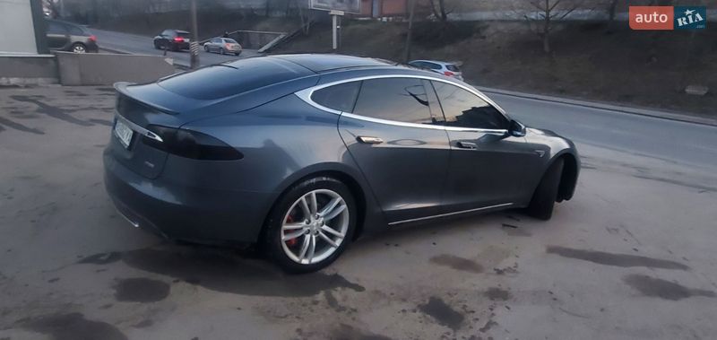 Лифтбек Tesla Model S 2014 в Виннице фото 3 Лифтбек Tesla Model S 2014 в Виннице