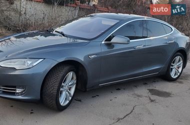 Лифтбек Tesla Model S 2014 в Виннице