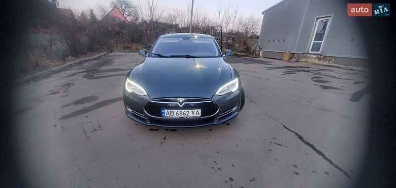 Лифтбек Tesla Model S 2014 в Виннице фото 15 Лифтбек Tesla Model S 2014 в Виннице